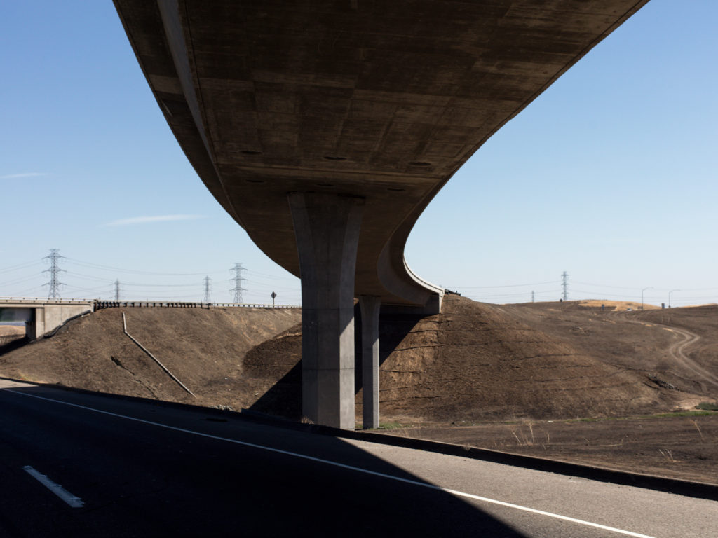 Tech culture in LA and Silicon Valley plus an Interstate 5 road trip photogrpahed for F.A.Q. Magazine, a quarterly publication for Berlin newspaper.