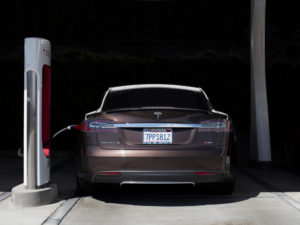 Tech culture in LA and Silicon Valley plus an Interstate 5 road trip photogrpahed for F.A.Q. Magazine, a quarterly publication for Berlin newspaper.